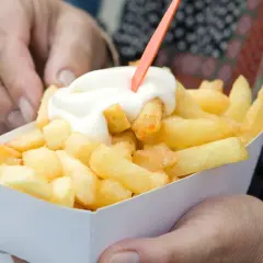 Z jakiego kraju pochodzą frytki? Prawda o ich korzeniach